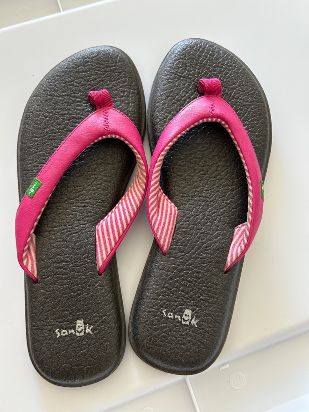 Sanuk Women's Brown Footbed Flip Flops with Pink Straps